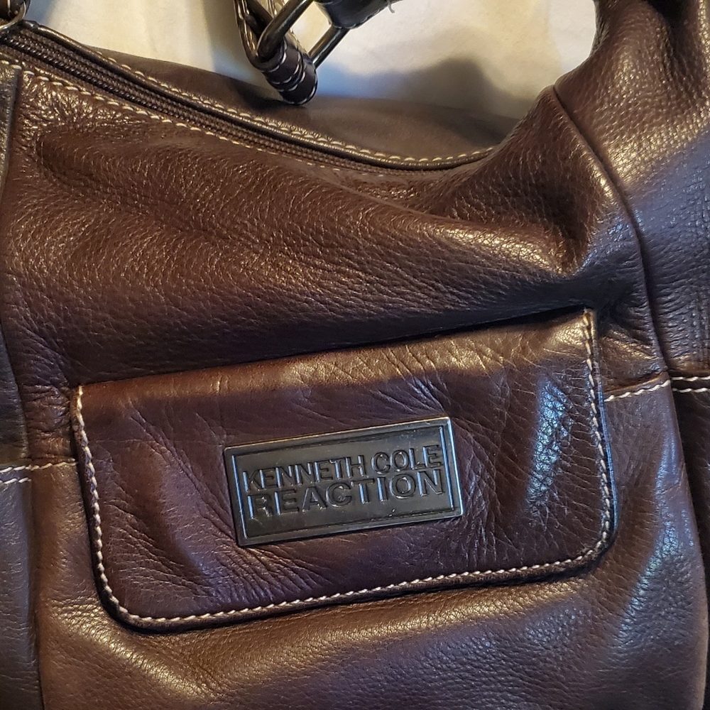 Handbag - Picture 2 of 3